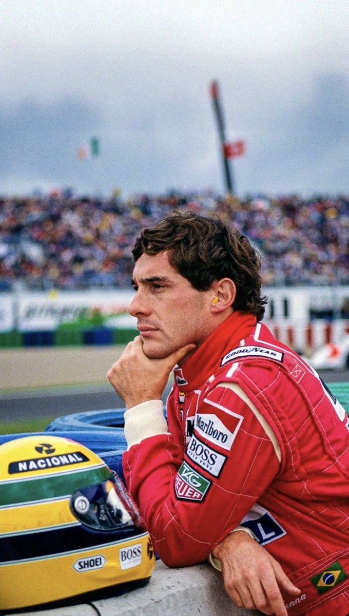 Hoy cumpliría años el hombre que convirtió la velocidad en arte y la lluvia en su territorio.

Eterno 🇧🇷🏁