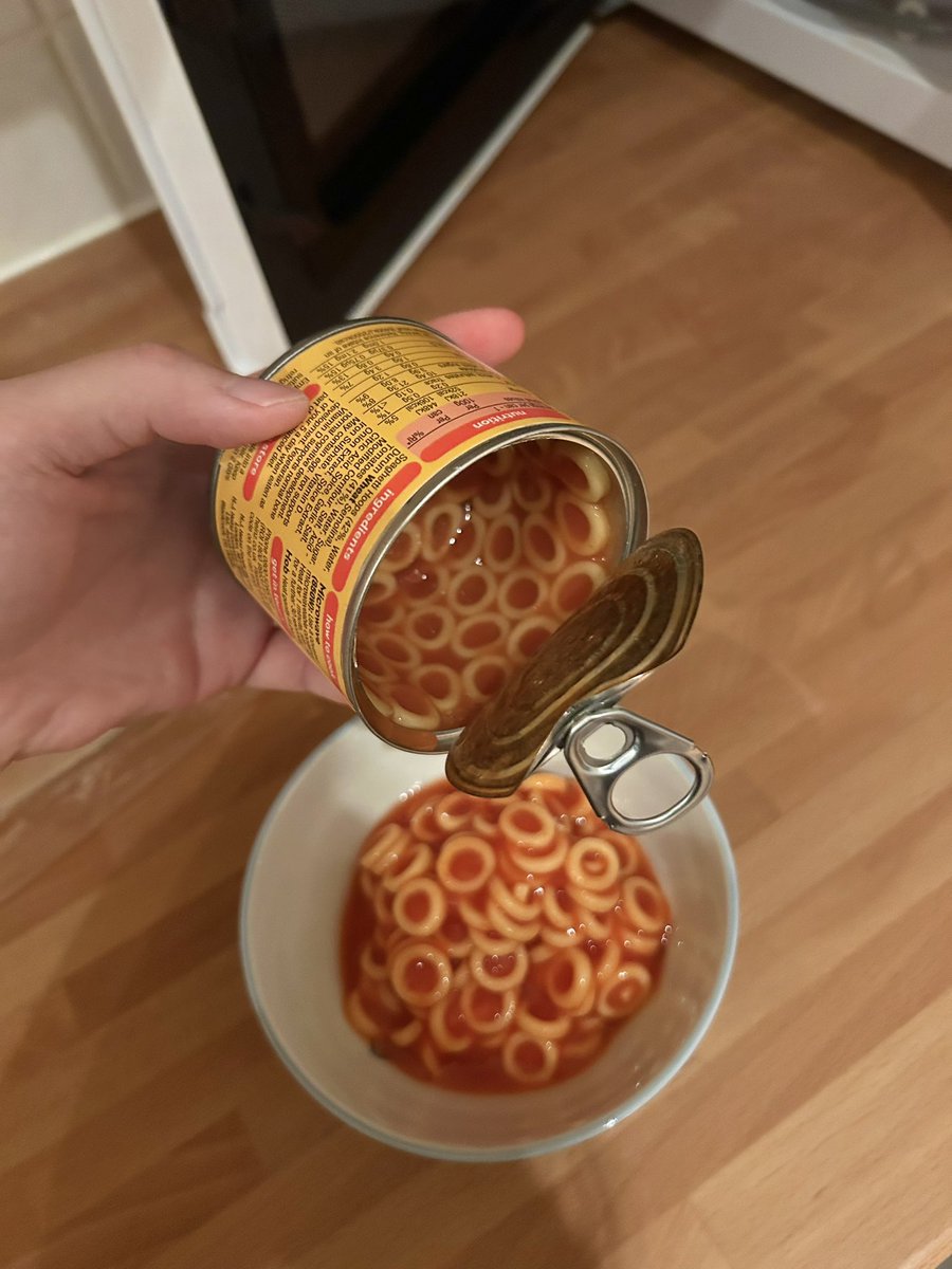 因为太怕痛就全点防御力了 tweet media