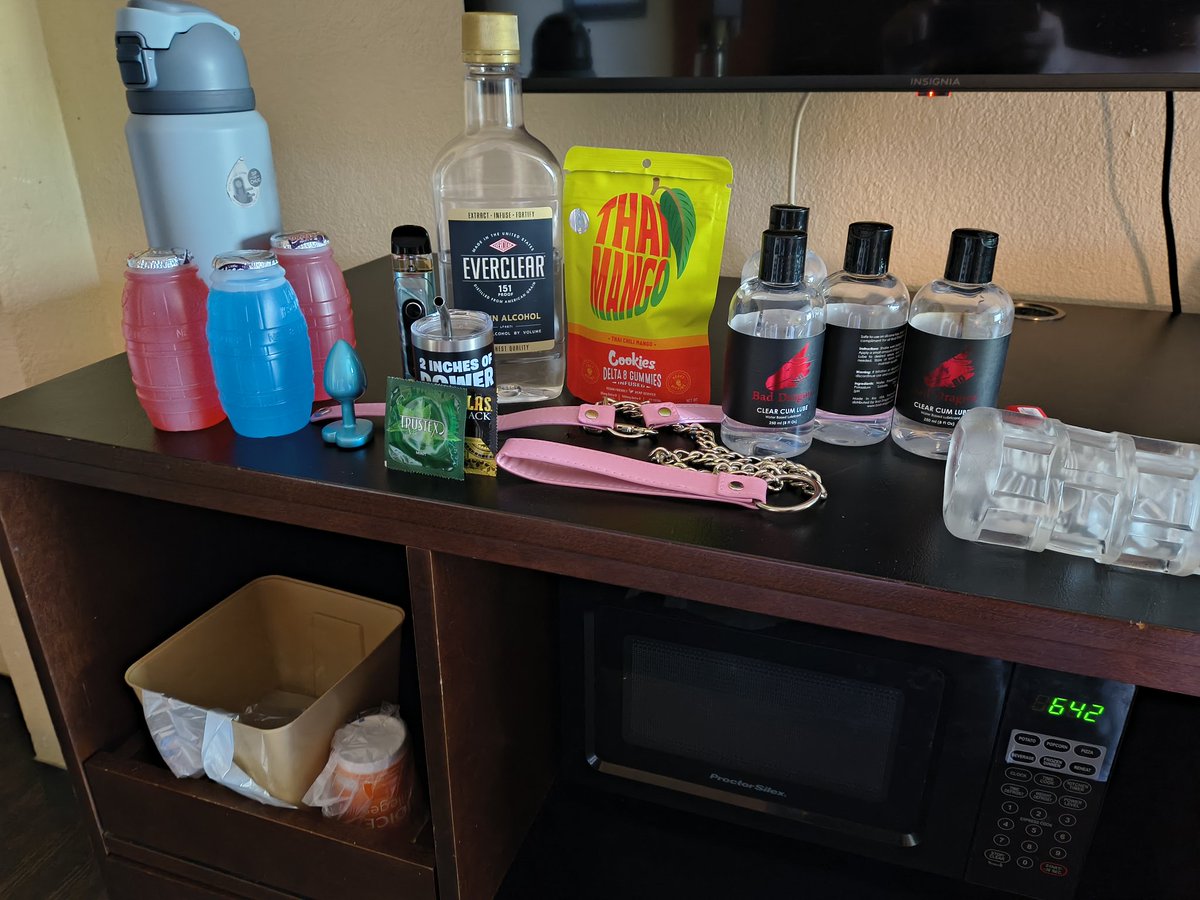 Alex the catboy tweet media