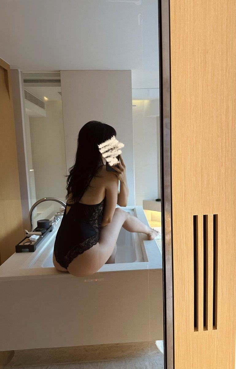 Natalie Moss ( hi 8 us) tweet media