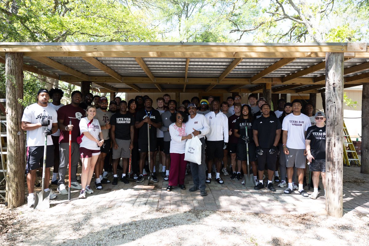 Texas A&M Aggies 👍 tweet media