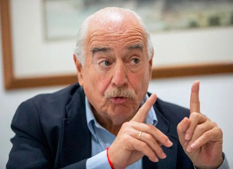 Cambio de director en paracol