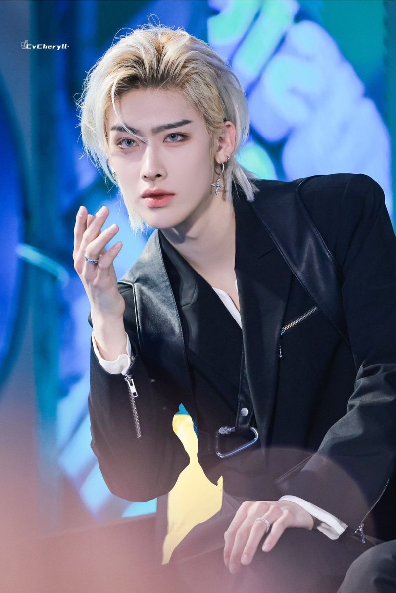 Marie🍓 tweet media