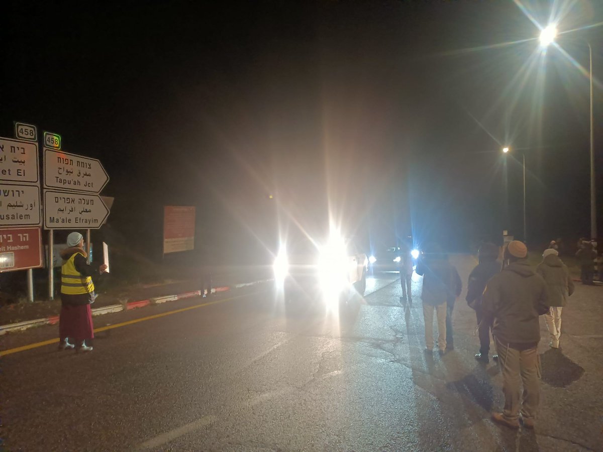 מעוז אסתר tweet media