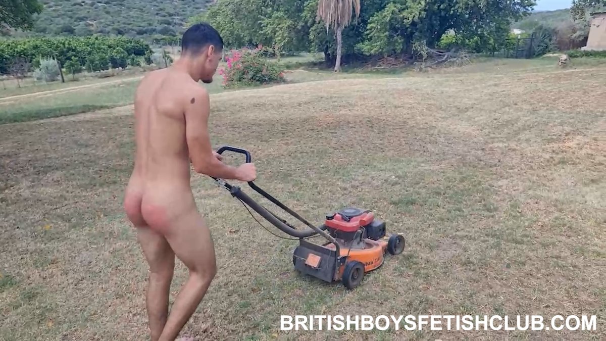 ConradSpanking tweet media