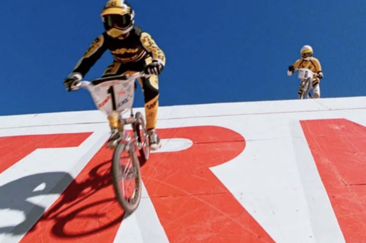 Buzzn The Tower tweet media