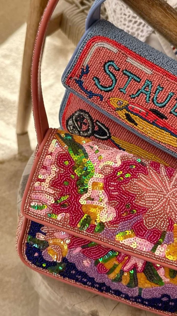 إيثار tweet media