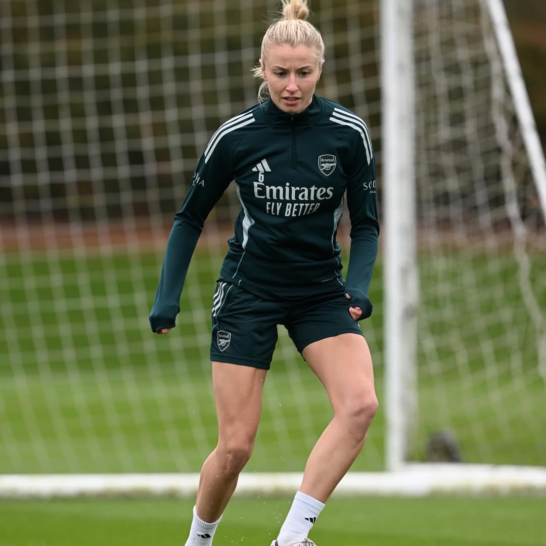 leah williamson source tweet media