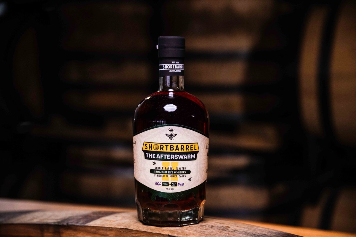 TheBourbonNews's tweet image. Shortbarrel announced the launch of the third release in its Afterswarm Series: Afterswarm Meadowfoam, a rye whiskey finished in Meadowfoam Honey barrels. The whiskey immediately sold out in their online shop.

#rye #whiskey