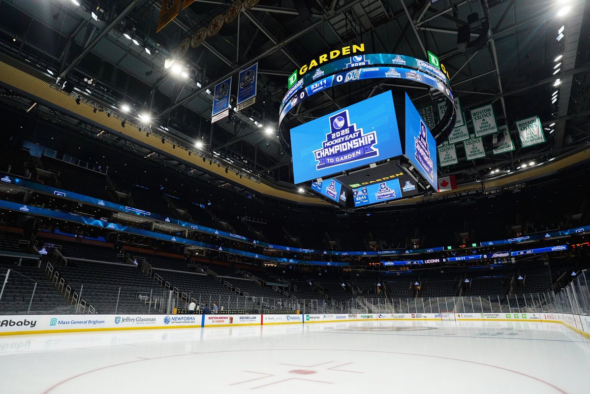 UConn Men's Hockey tweet media