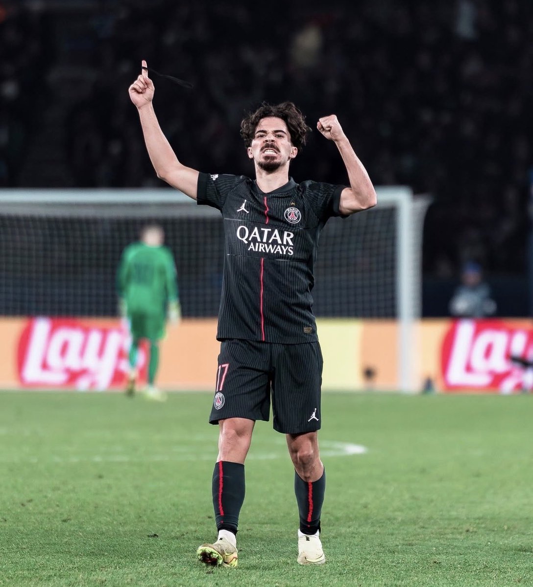 Frenkie World tweet media