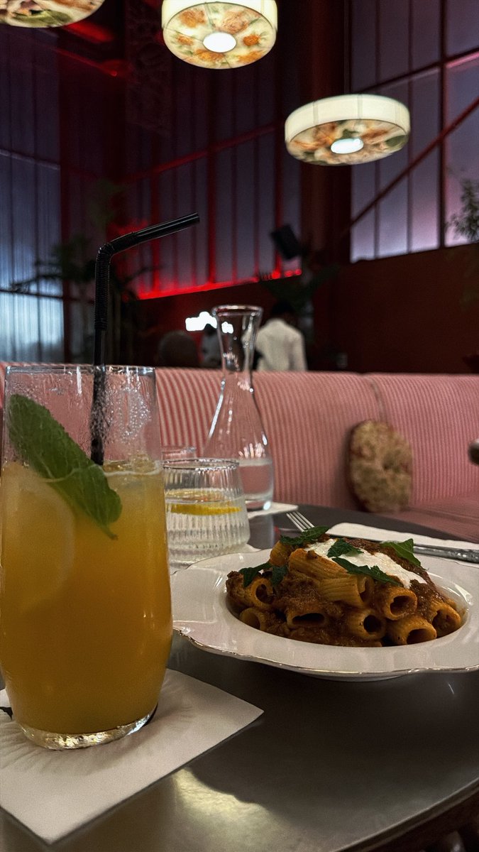 Nipherme tweet media