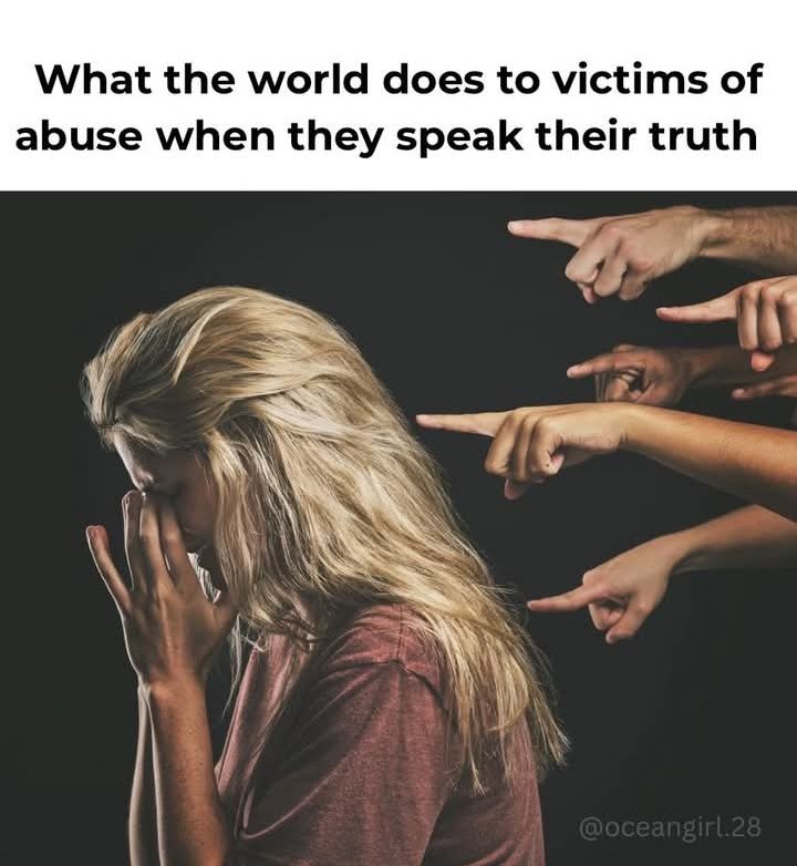 CookieKL's tweet image. People who speak #Truth are hated... The comfortable #lie is more
Interesting and #drama.
👇👇👇👇👇💙😳🤫🤦