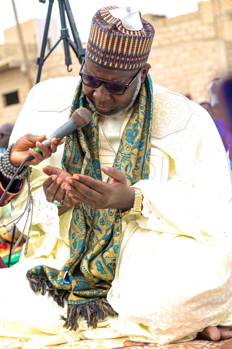 jack_barham__'s tweet photo. Eid Mubarack 
Cheikh Abdoul Bakhi Hassane Déme &amp;
𝐎𝐮𝐬𝐭𝐚𝐳 𝐀𝐥𝐢𝐨𝐮 𝐍𝐝𝐚𝐨 𝐀𝐥’𝐇𝐚𝐬𝐬𝐚𝐧𝐢_📖

#viral 
#islam https://t.co/JGlw8kQj8g