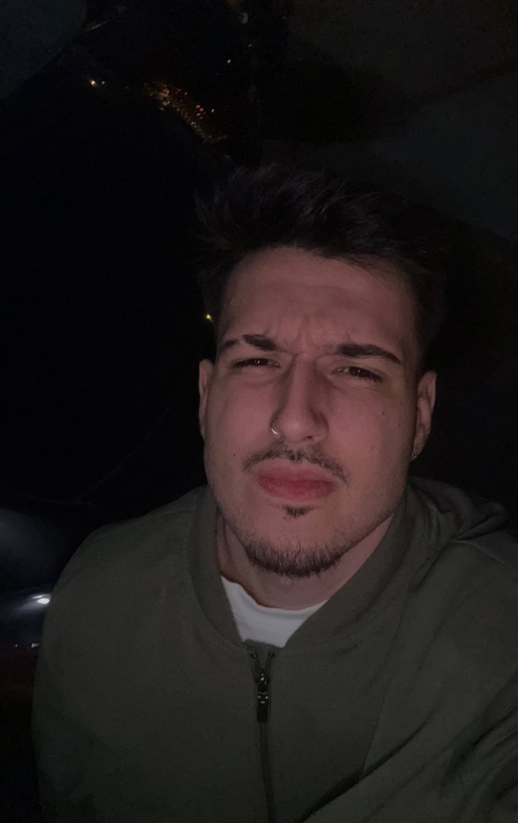 AlexCastleZ tweet media