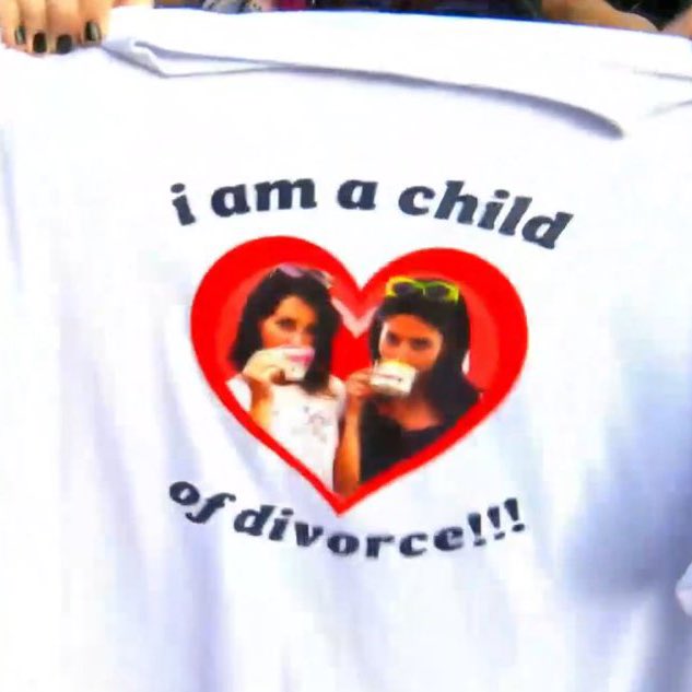 UpdateCharts tweet media