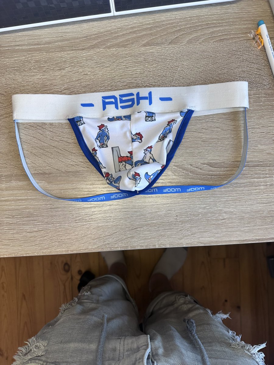 The naughty blue flooof tweet media