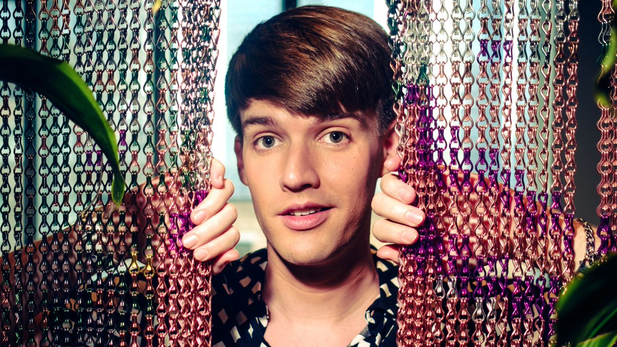 instinctmag's tweet image. MARK WILLIAM STUNS STAR-STUDDED CROWD AT GREEN ROOM 42 dlvr.it/TRd5zb #cabaret #Broadway #Fraver #GreenRoom42 #IfICanDream