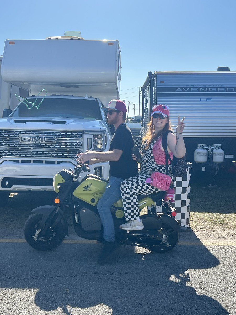 AO Racing 🦖 tweet media