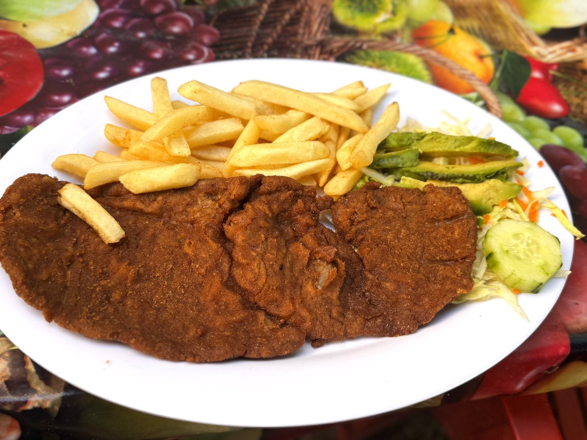 _losgrillos's tweet photo. Una milanesita, cómo les caería este sábado ?
También tenemos pollo en crema de tocino, 🥓, pollo en mole, caldoequeso muy sonorense, desherbada en chile colorado, también muy sonorense.
Les esperamos hasta las 4:30 pm. https://t.co/lUQI73H9si