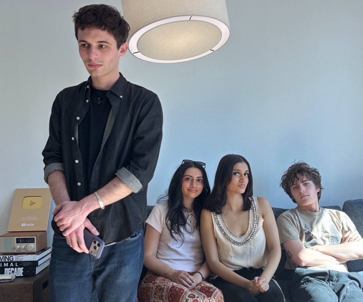 Peter Twinklage tweet media