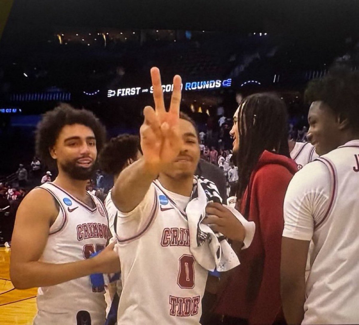 Cruz Oxenreider tweet media