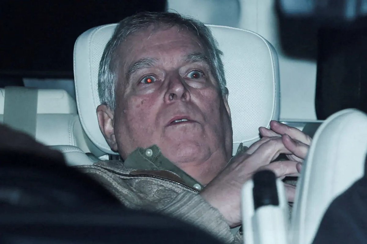 Stephen Lloyd tweet media