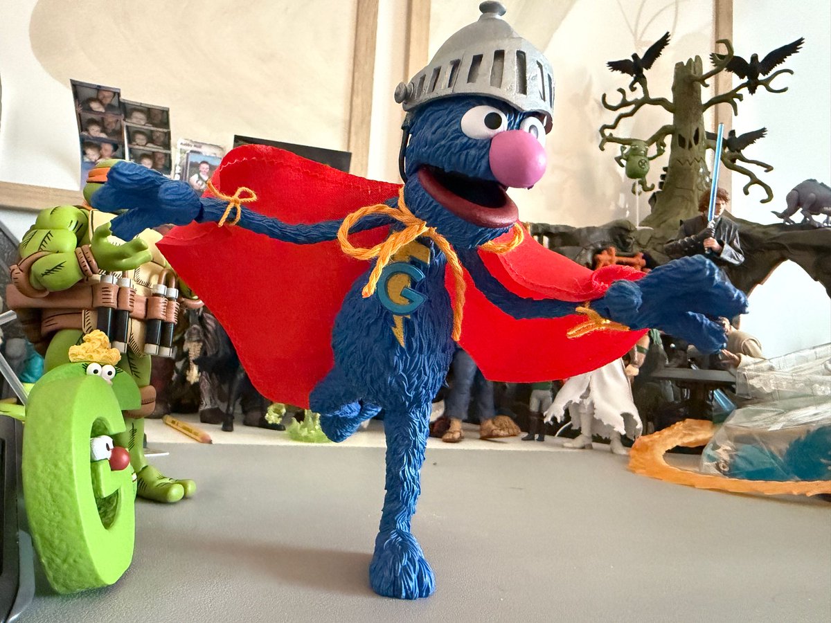 preternia tweet media