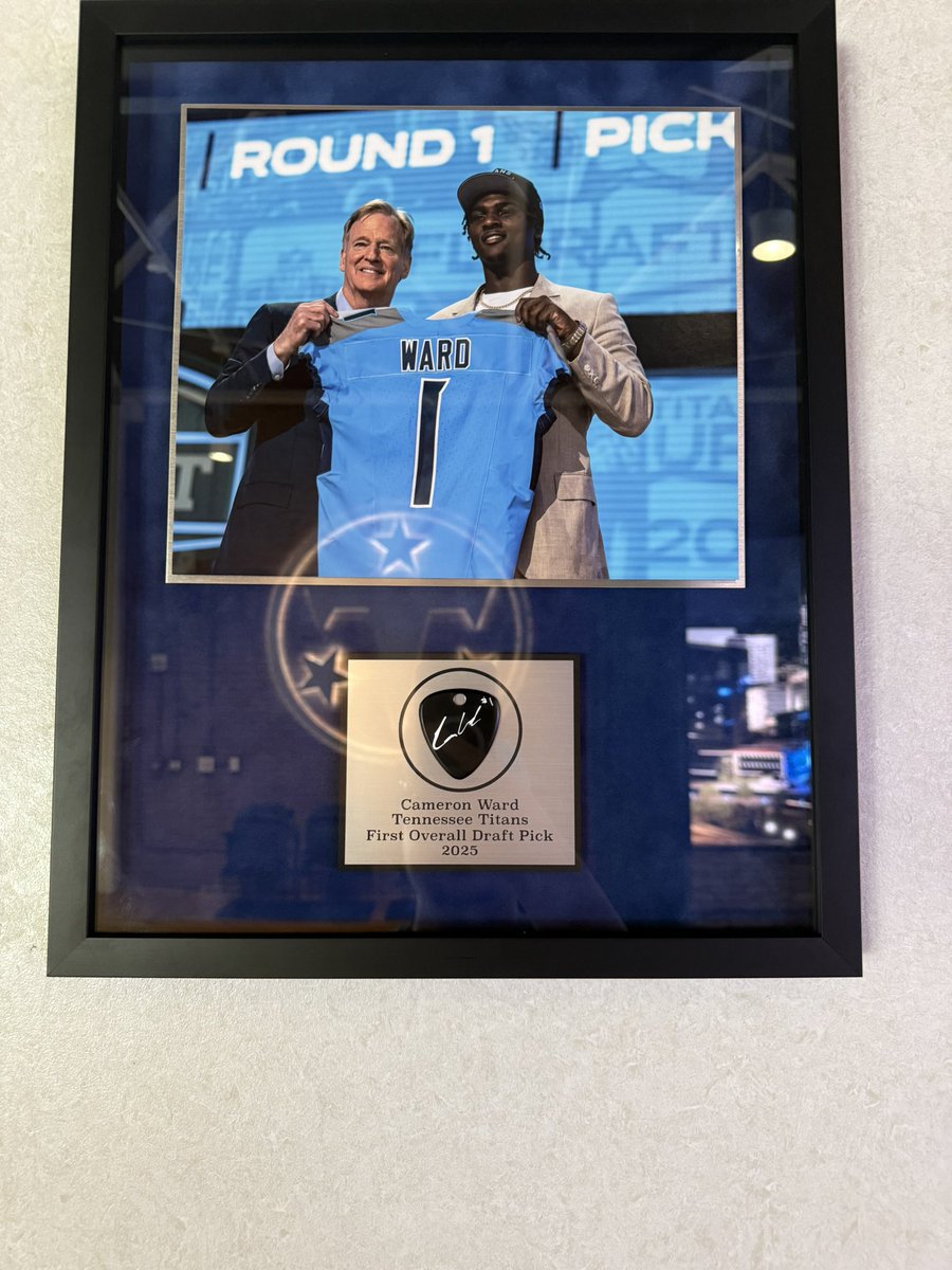 Titans_Hunter tweet media