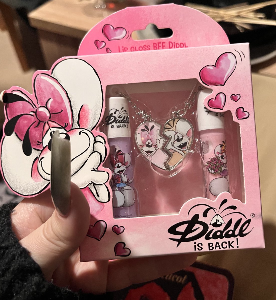 Poë 🌱🎀💖 tweet media