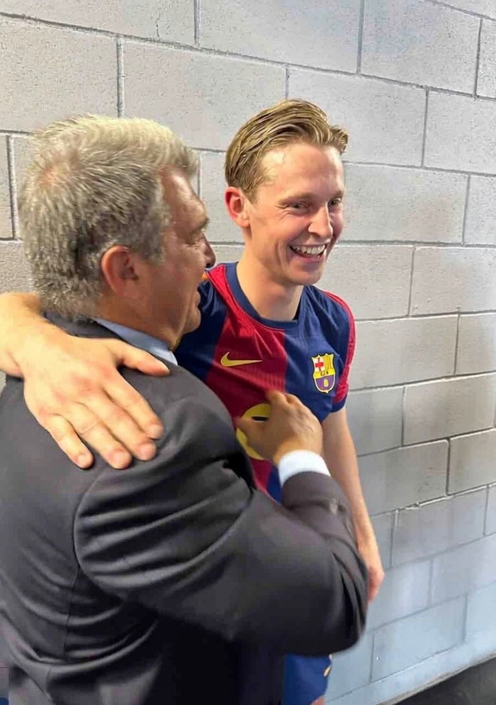 Frenkie World tweet media