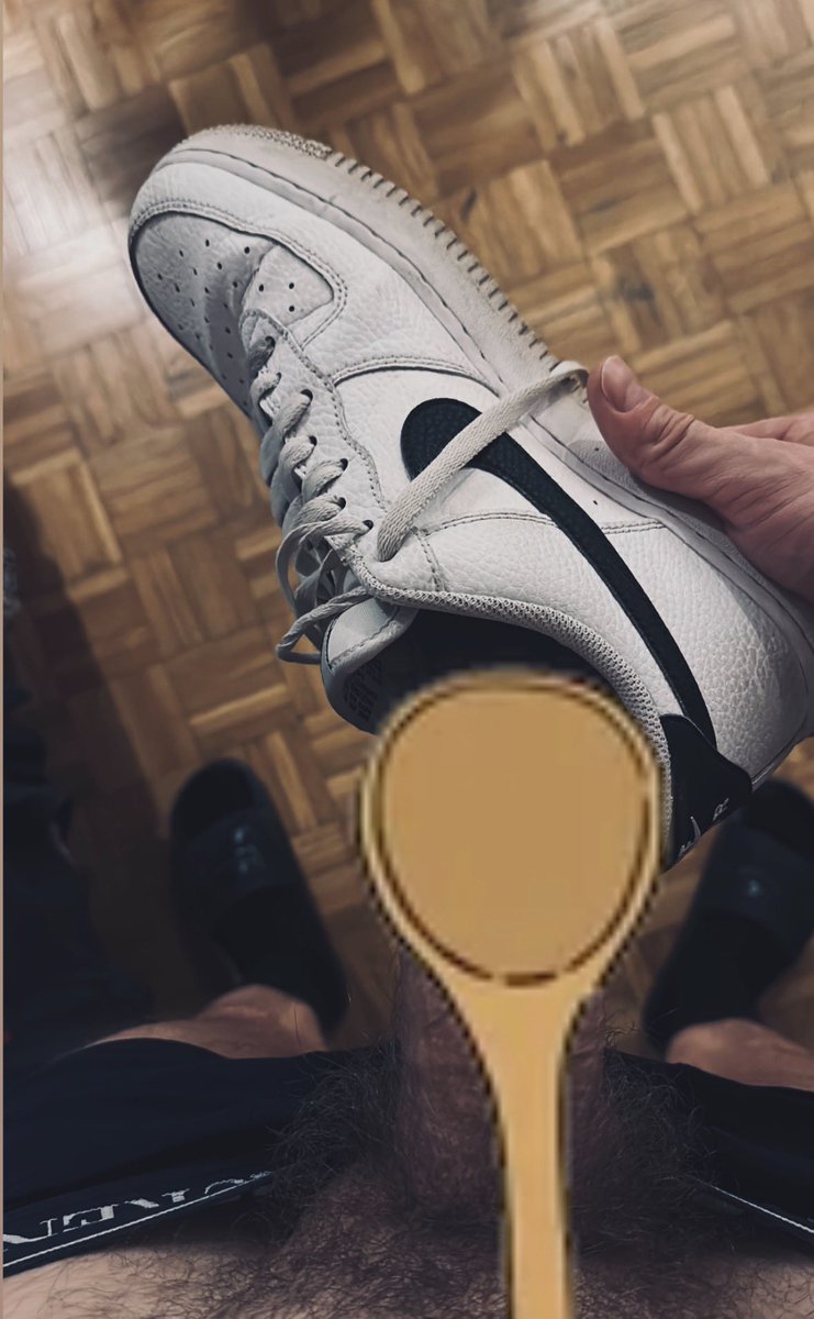 Sneaker freak! tweet media