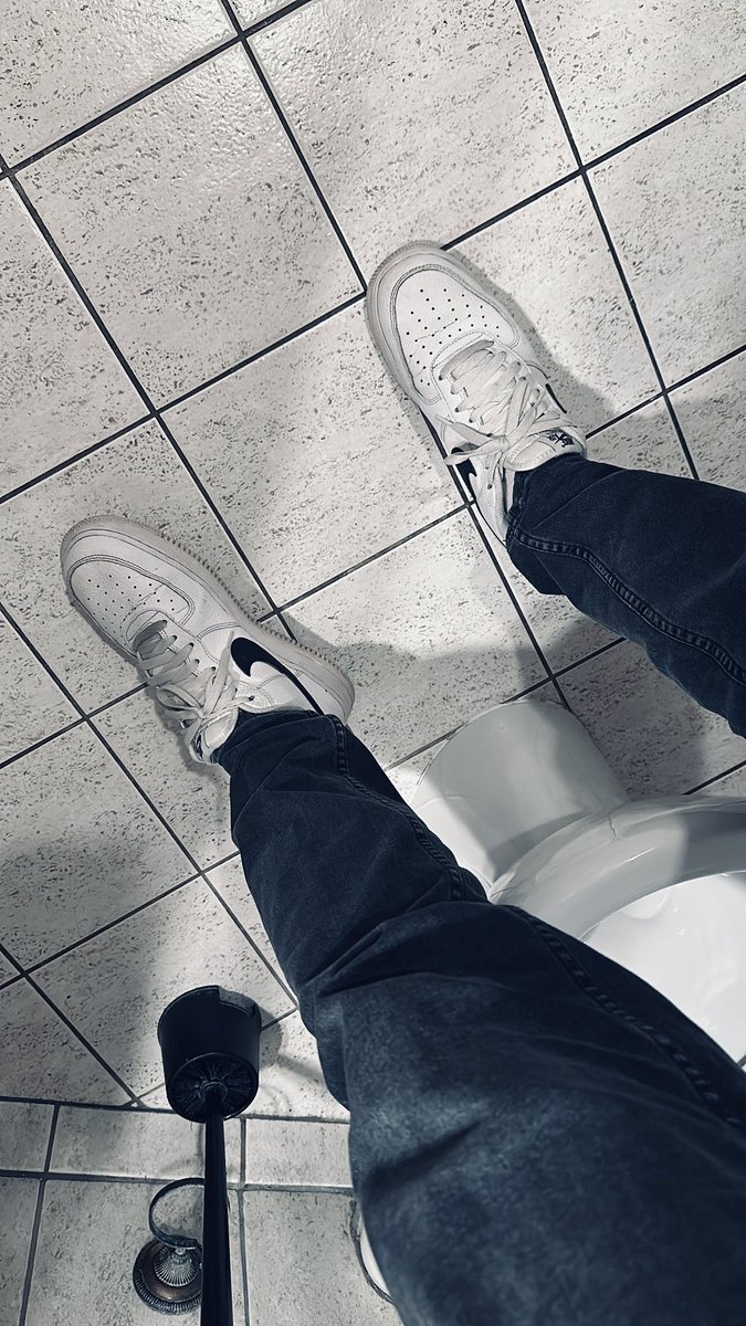 Sneaker freak! tweet media
