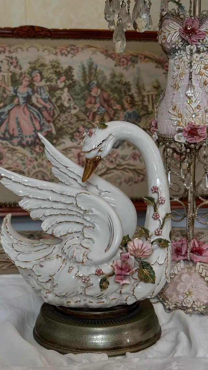 only cute things tweet media