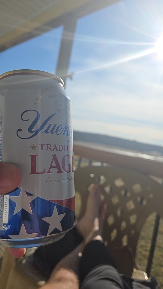 MattKrause44's tweet photo. @yuenglingbeer the state of Wisconsin sends it's regards 🍻🌞 https://t.co/giuCbfyLUk