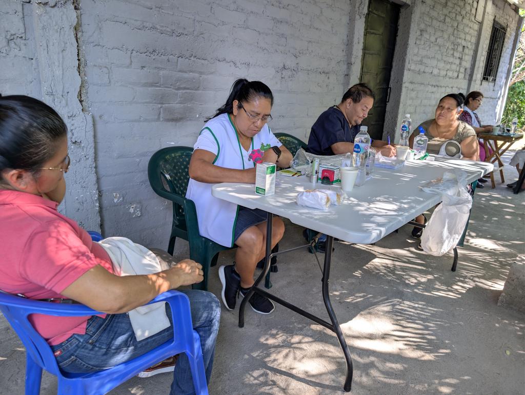 SIMETRISSS tweet media