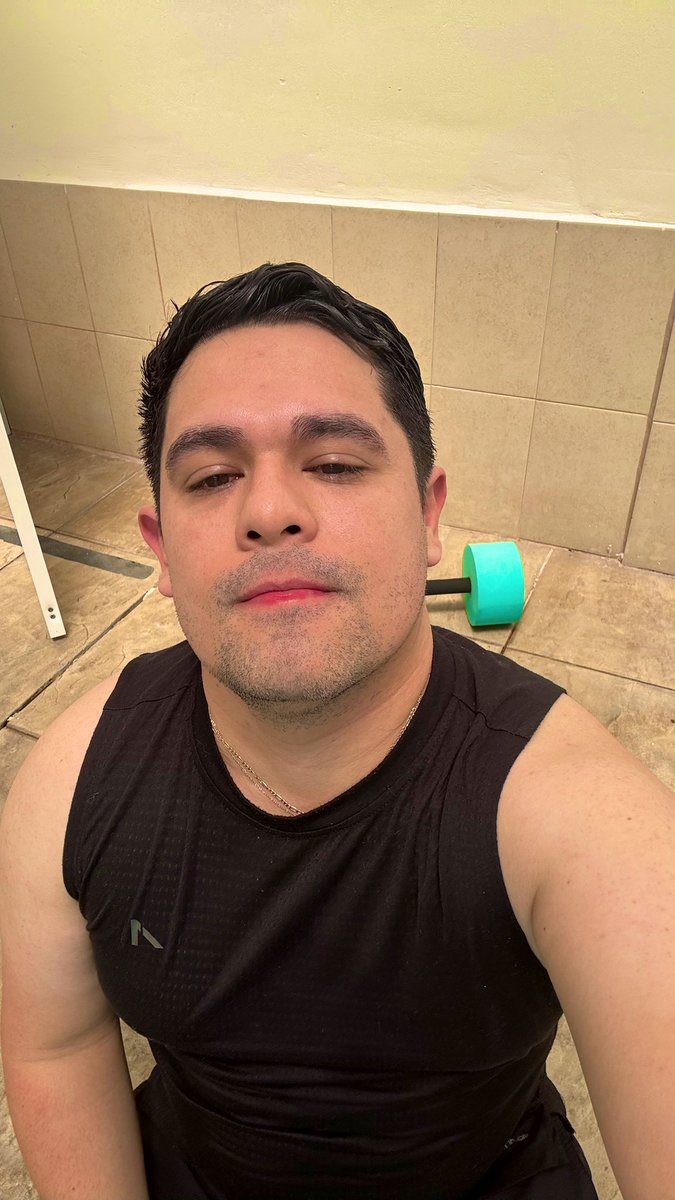 Alberto Fierros tweet media