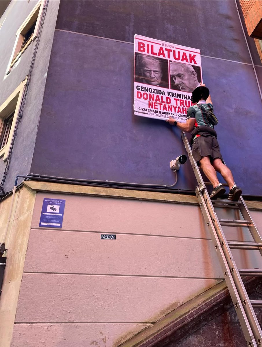 Antifa_Ultras tweet media