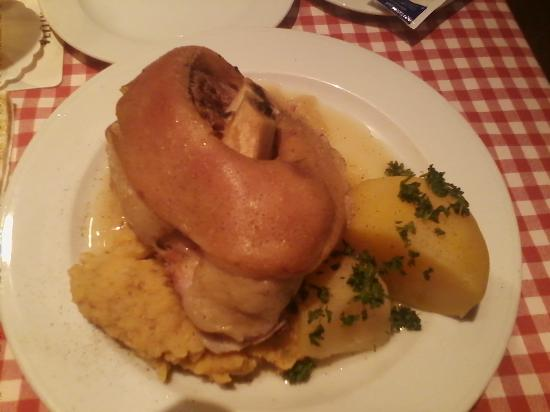 Der Promillionär🇩🇪💪🏼💙 tweet media