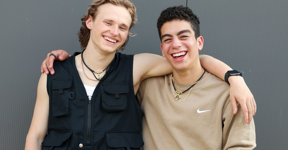 THE bestie duo is coming to worlds everyone watch out!!!