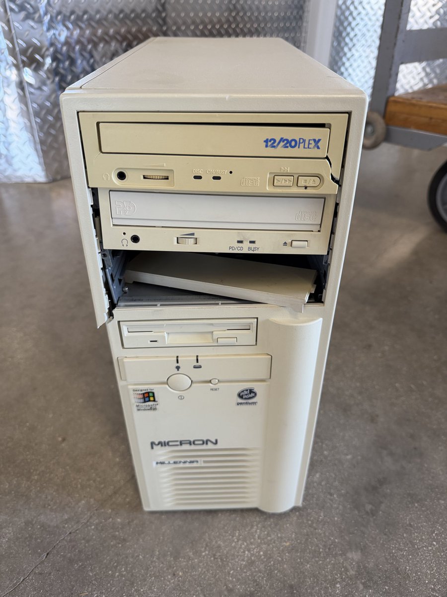 Silicon Siren tweet media