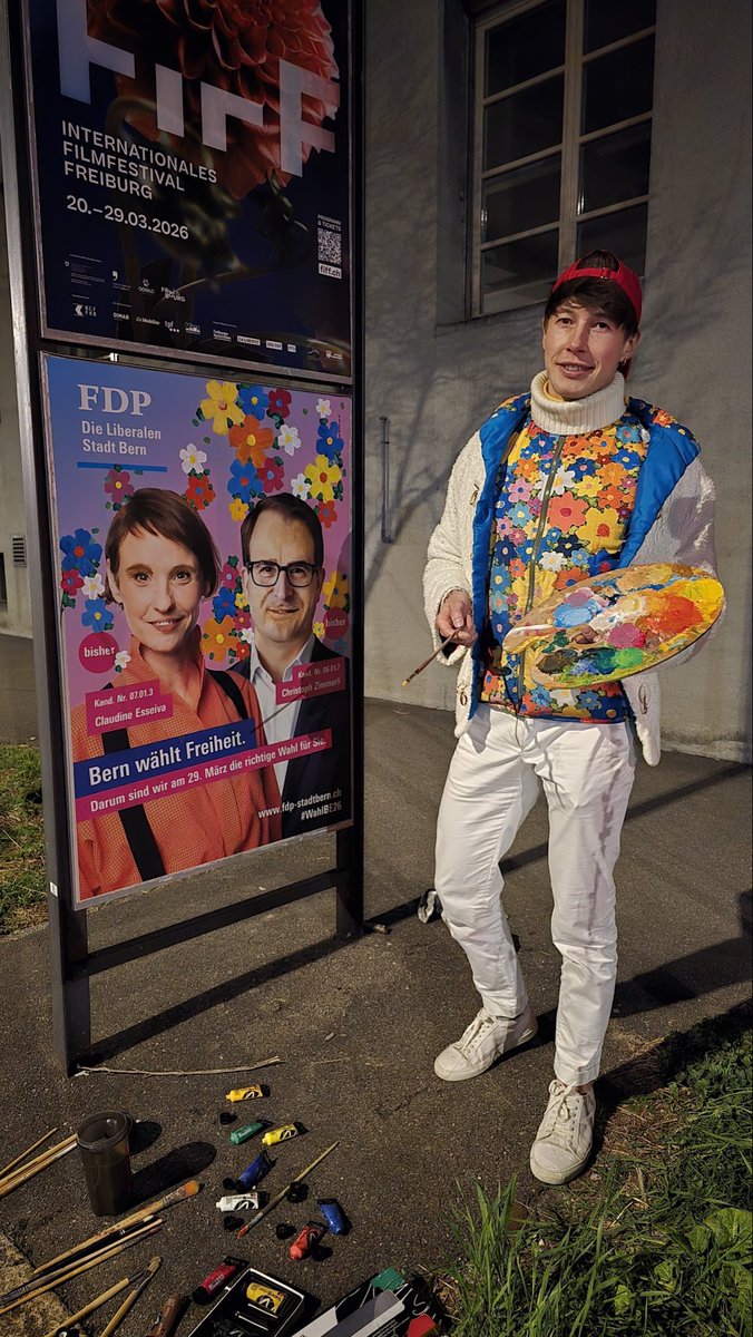 renogunc's tweet photo. Wie gehen wir als FDP.Die Liberalen Stadt Bern mit undemokratischen Aktionen in unserer Stadt um?

Mit Haltung, Liebe, Freude und einer Prise Humor. 💙

Danke lieber @Alex Doll für deine Kunst!! https://t.co/GHMWpsZiOx