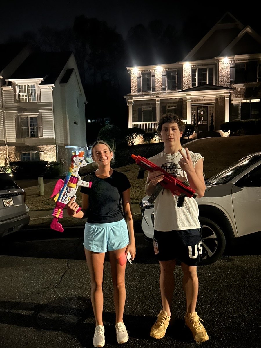 MuffKeepsItRuff's tweet photo. Smh anna shoulda stayed home. 4-2. @WarriorNerf #muffkeepsitruff #stoptrying https://t.co/euuDv0OKHx