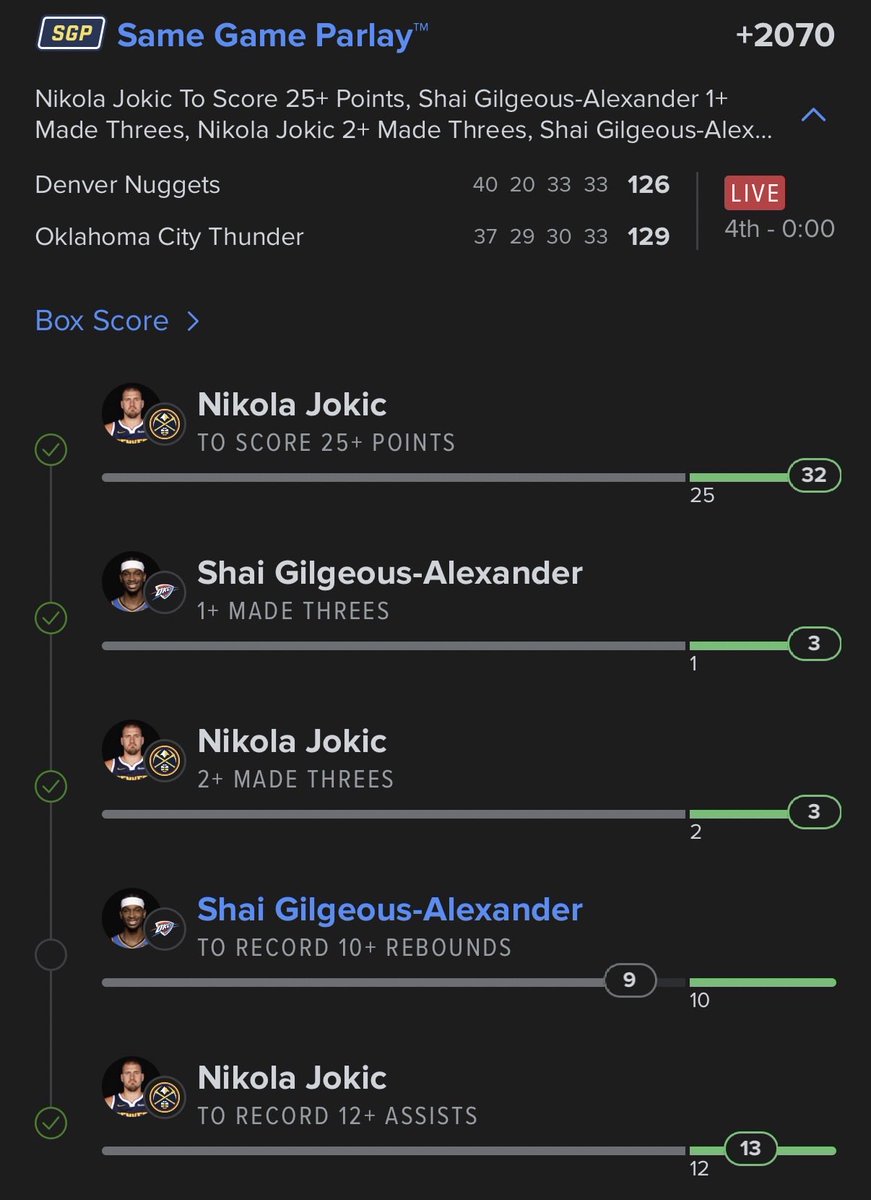 MambaAsian's tweet photo. You mean to tell me @shaiglalex you didn’t want the extra board ???? Yeah bro I hate you https://t.co/VdWyygqAFh