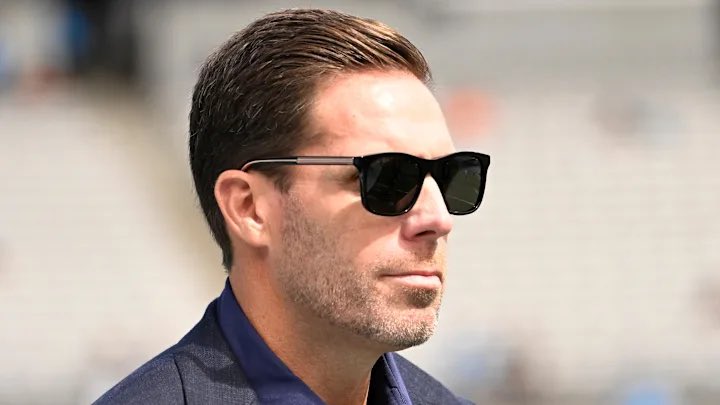 HolidaySpray22 tweet media