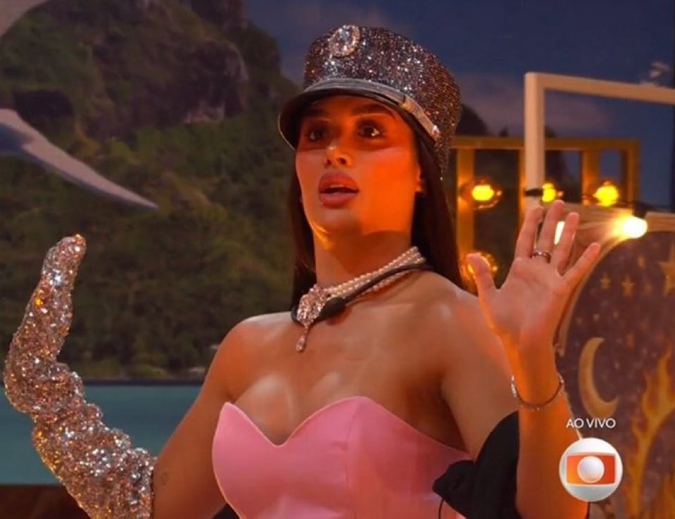 Lucas Selfie tweet media