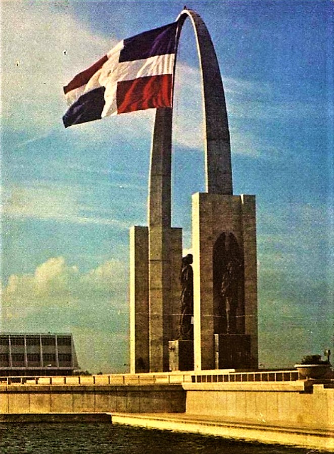 Carlosruiz927F's tweet photo. National Flag Square (Santo Domingo de Guzmán, Dominican Republic)
#DominicanRepublic
#FirstCityofAmericas
#NationalIndependence
#UnknownSoldier
#DominicanArmedForces
#PatrioticMonuments https://t.co/TNYAr0J4Ny