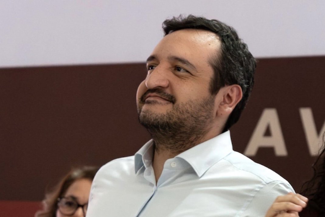 Si son parientes, verdad?