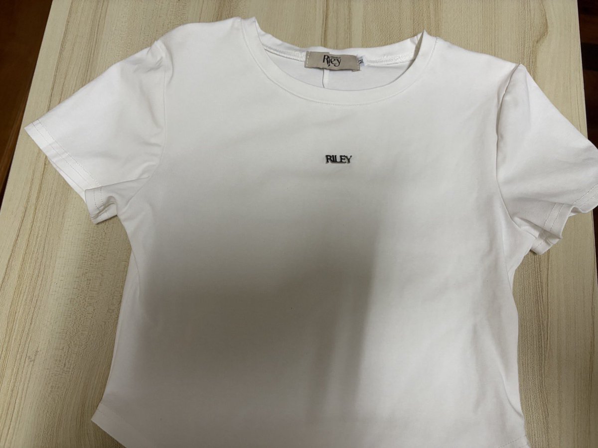 Bookbyme1's tweet photo. เสื้อ Riley Mใส่ครั้งเดียว 120 รส.
#Rileyapparels #ส่งต่อเสื้อผ้ามือ2 #ส่งต่อเสื้อผ้ามือสอ #โล๊ะตู้มือสอง #ส่งต่อrileyapparels https://t.co/ryGmM0QEab