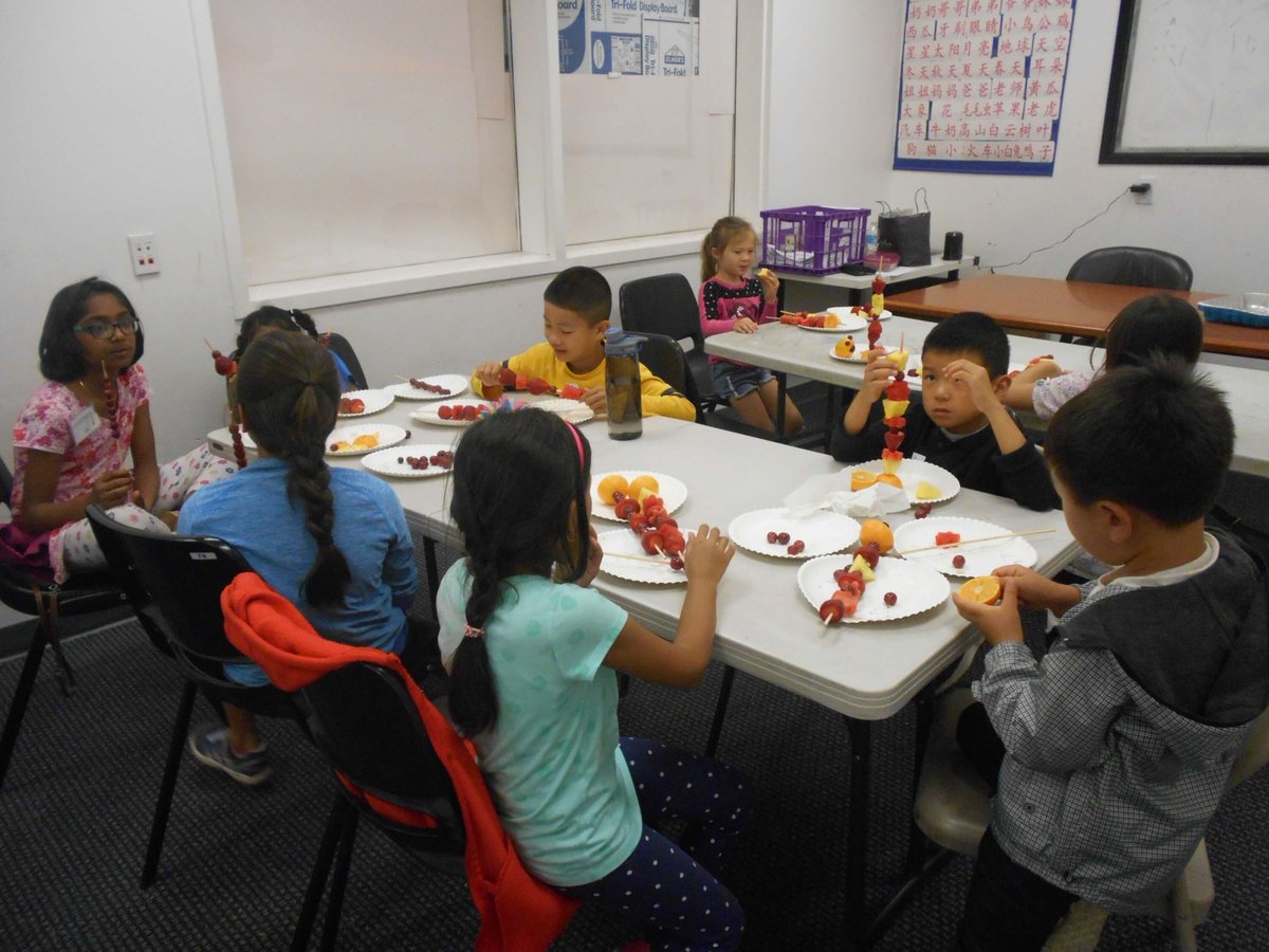 YangFanAcademy's tweet photo. At Yang Fan Afterschool, our hands-on cooking classes are just one part of our Holistic Growth philosophy. We believe in unlocking hidden talents and building life skills (and delicious memories!) in our Creativity Engine.✨

☎️ 925-268-7798
#YangFanAfterschool #KidsCooking https://t.co/7lx7mqiL3c